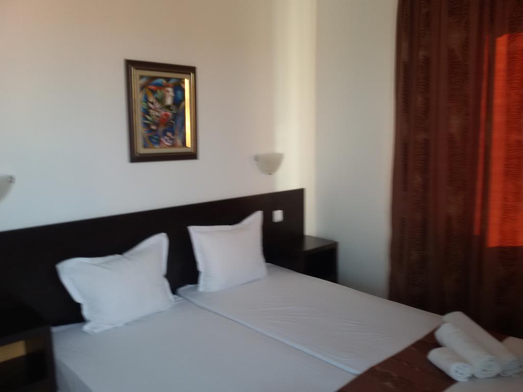Family Нouse -Нotel Asai Ravda Buitenkant foto