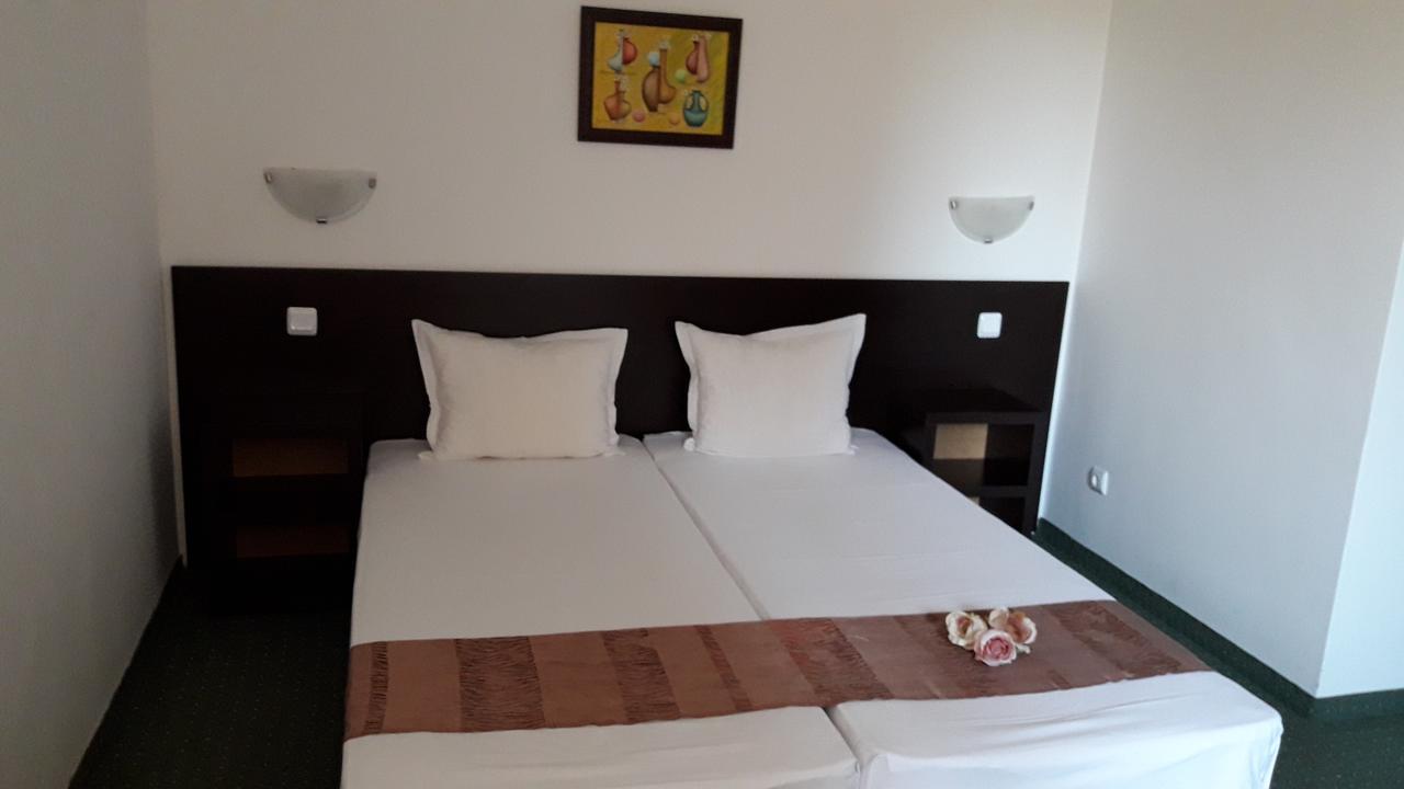 Family Нouse -Нotel Asai Ravda Buitenkant foto